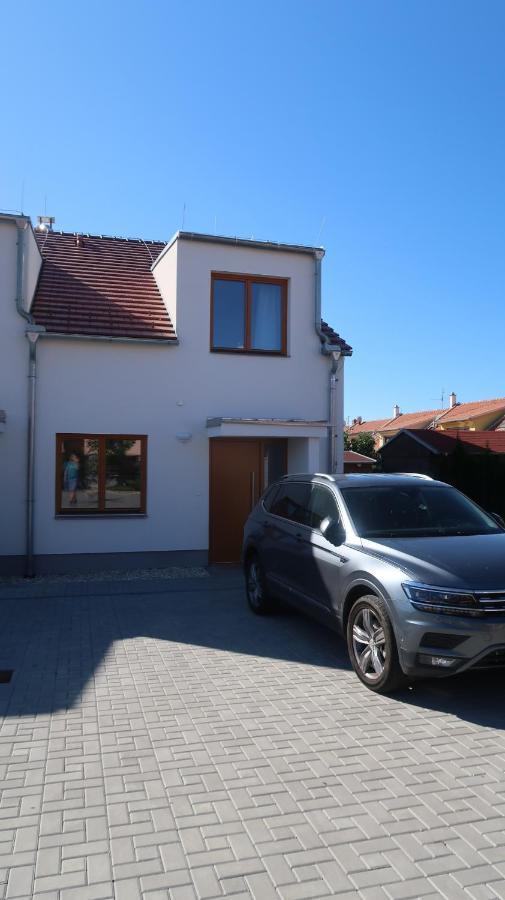 Veritas House Mikulov Bagian luar foto